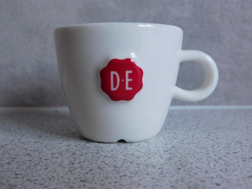 Mok 80 ml. Creme Rood Zegel Douwe Egberts, Ophalen of Verzenden, Zo goed als nieuw, Overige stijlen, Kop(pen) en/of Schotel(s)