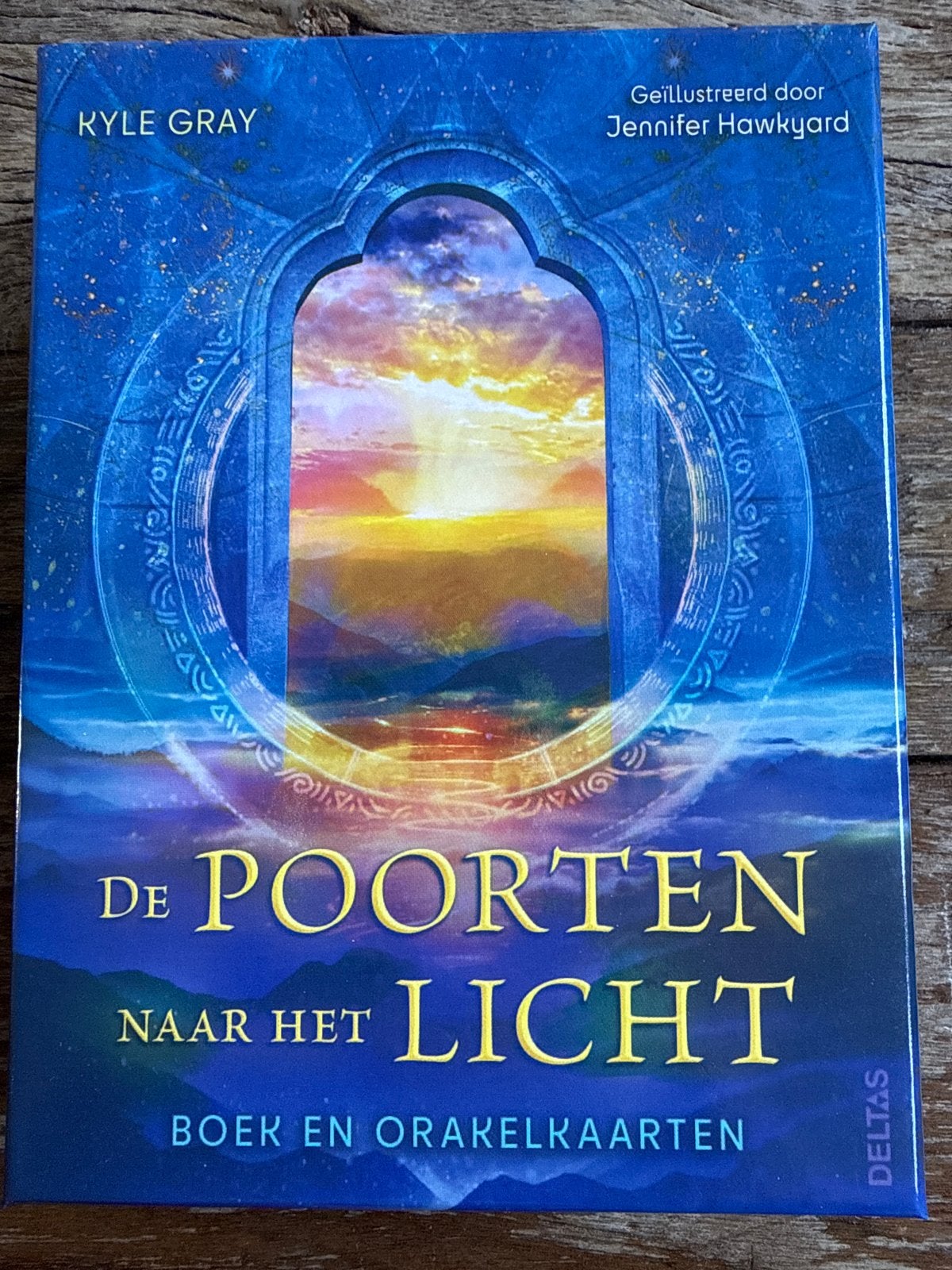 De Poorten naar het Licht: Boek en Orakelkaarten, Ophalen of Verzenden, Zo goed als nieuw, Spiritualiteit algemeen, Achtergrond en Informatie