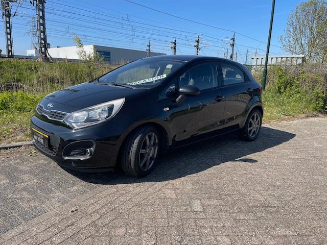 KIA Rio 1.2 CVVT 85pk Eco Dynamics 5D ComfortLine, Auto's, Start-stop-systeem, Euro 5, 4 cilinders, Zwart