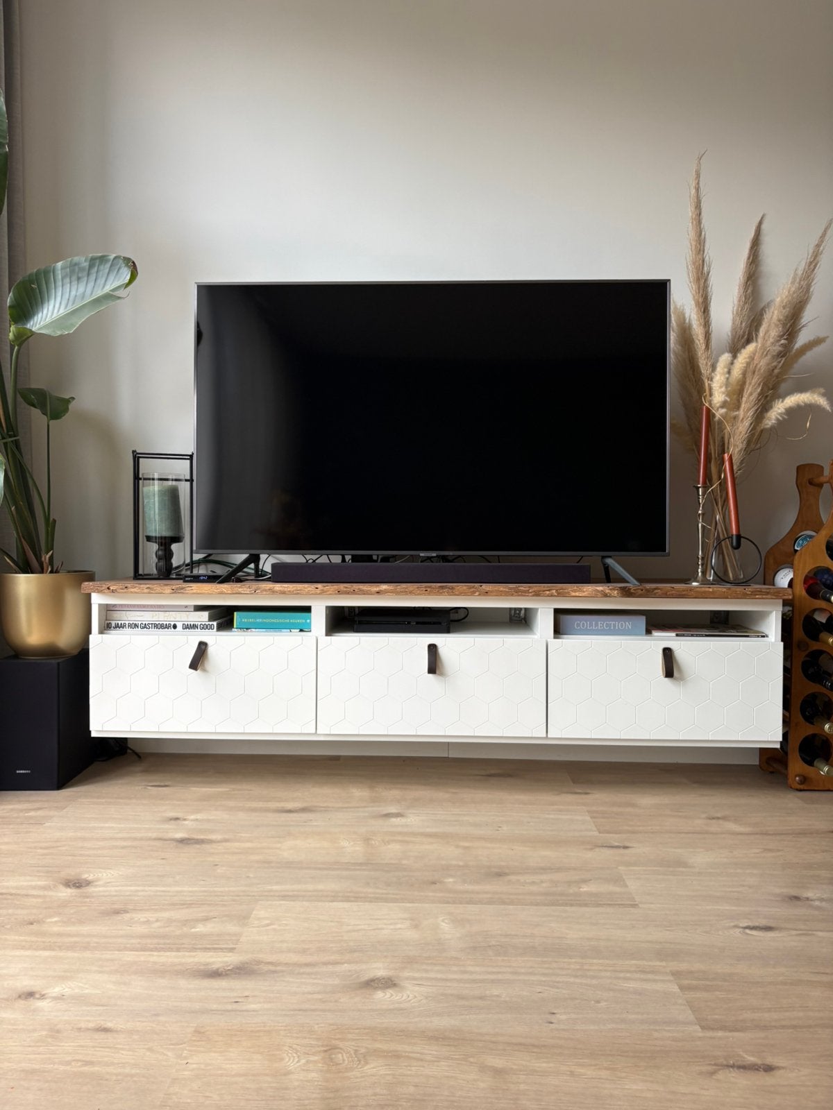 Tv-meubel met robuuste houten plank, Ophalen, Gebruikt, 100 tot 150 cm, Minder dan 100 cm