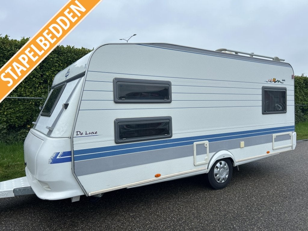 HOBBY 495 UK DE LUXE, VOORTENT 350 XL, STAPELBEDDEN, Dwarsbed, Hobby-Wohnwagenwerk Ing. Harald Striewski GmbH, Hobby, 750 - 1000 kg