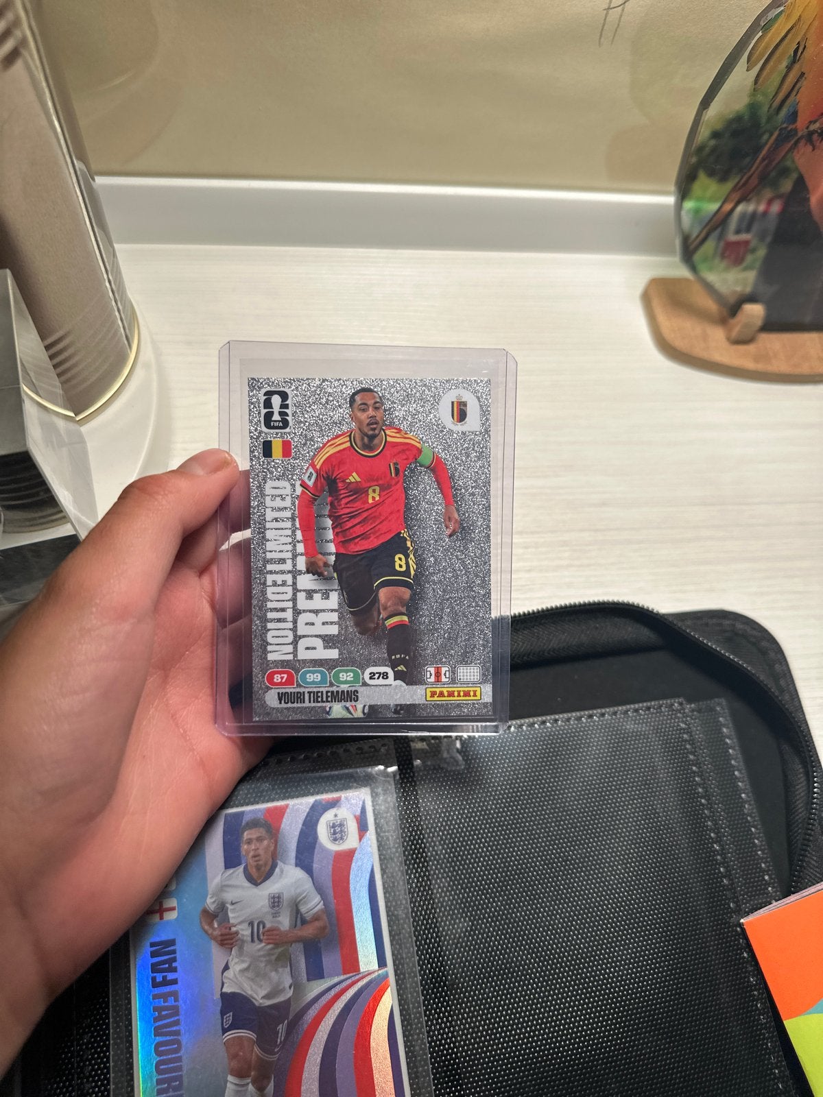 Youri Tielemans Premium Limited Edition Panini Kaart, Ophalen of Verzenden, Zo goed als nieuw, Buitenlandse clubs, Spelerskaart