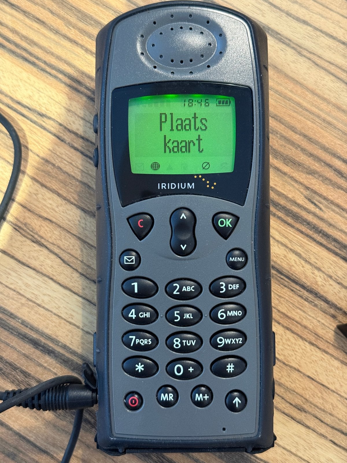 Iridium 9505A Satelliettelefoon met accessoires en doos, Ophalen, Geen camera, Zo goed als nieuw, Klassiek of Candybar