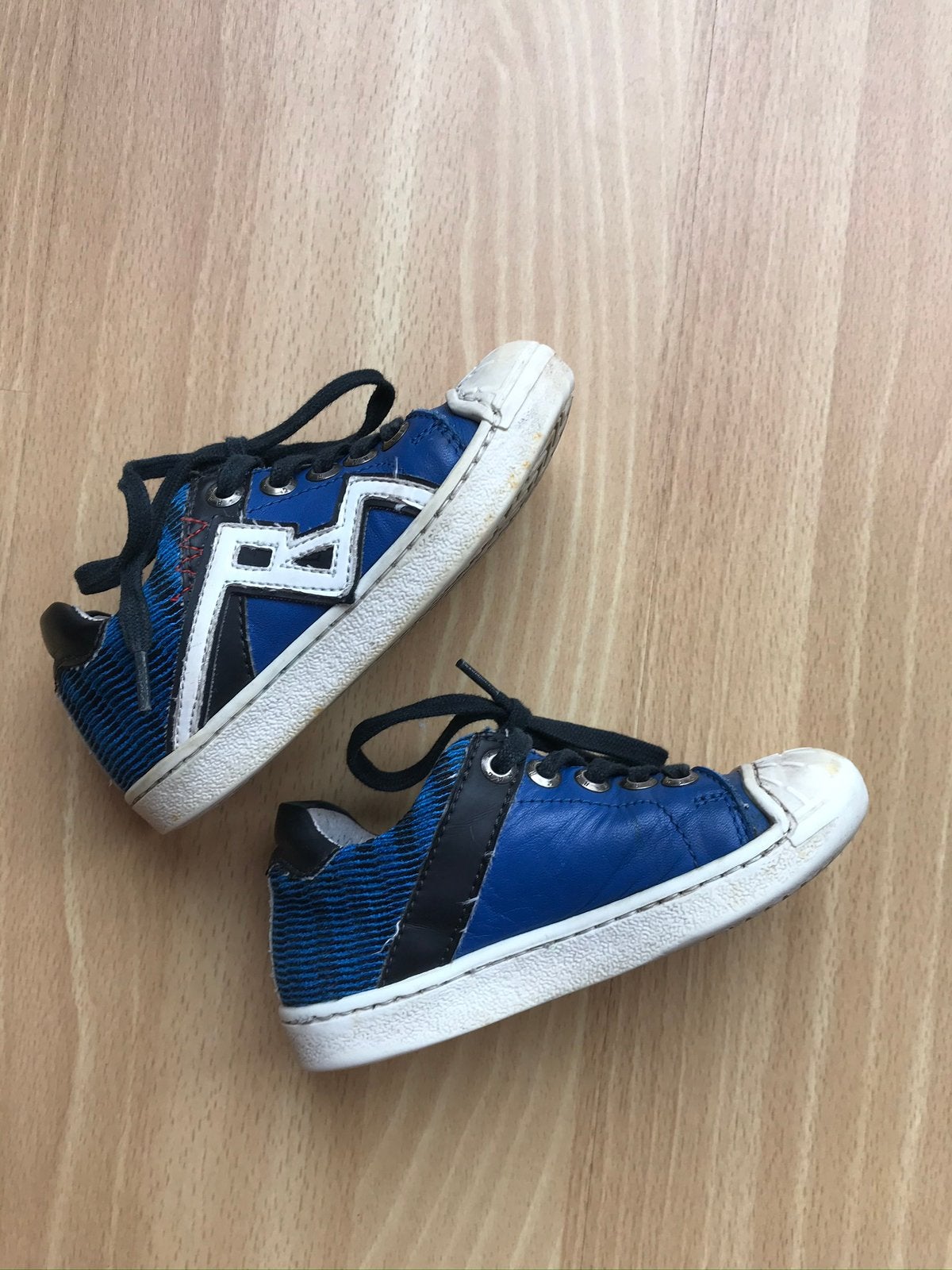 Schoenen jongen maat 25 licht gedragen staat red rag, Ophalen of Verzenden, Jongen, Schoenen
