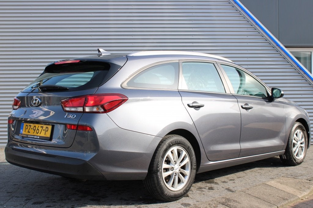 Hyundai i30 Wagon 1.0 T-GDI Comfort | Trekhaak | Navigatie |, Auto's, Voorwielaandrijving, Stof, Gebruikt, Origineel Nederlands