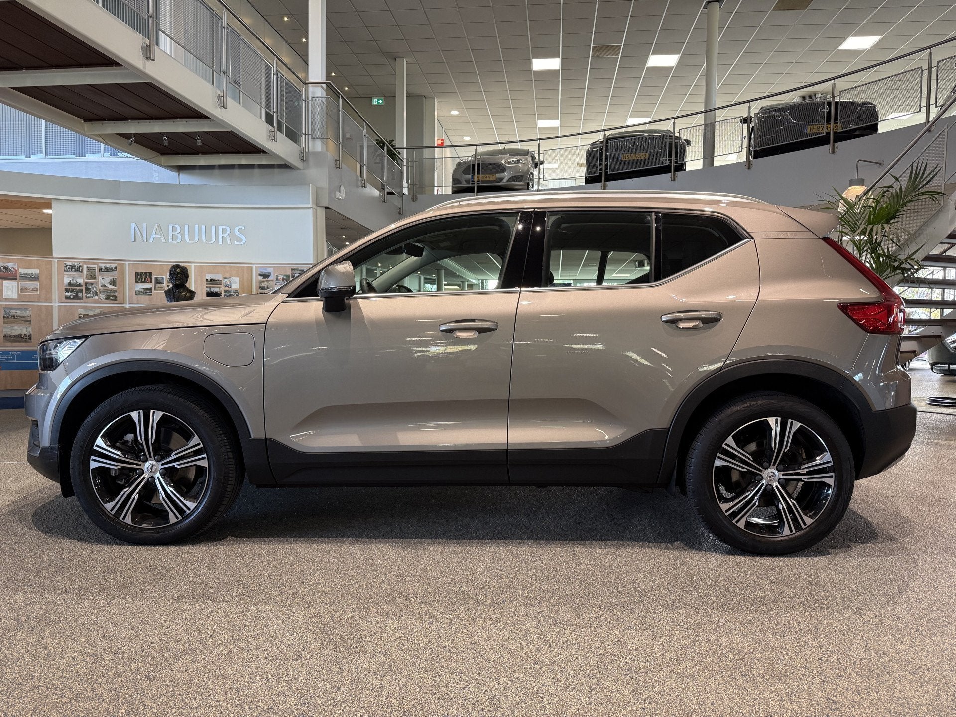 Volvo XC40 1.5 T4 Recharge Inscription Expr NL auto, Keyless, Auto's, Volvo, 12 maanden, Stof, Euro 6, Automatische klimaatregeling