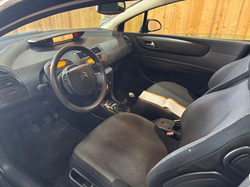 Citroen C4 Coupé 1.6-16V Image 2006 Airco APK 03-2027, Auto's, Citroën, Voorwielaandrijving, 4 cilinders, Zwart, 1587 cc