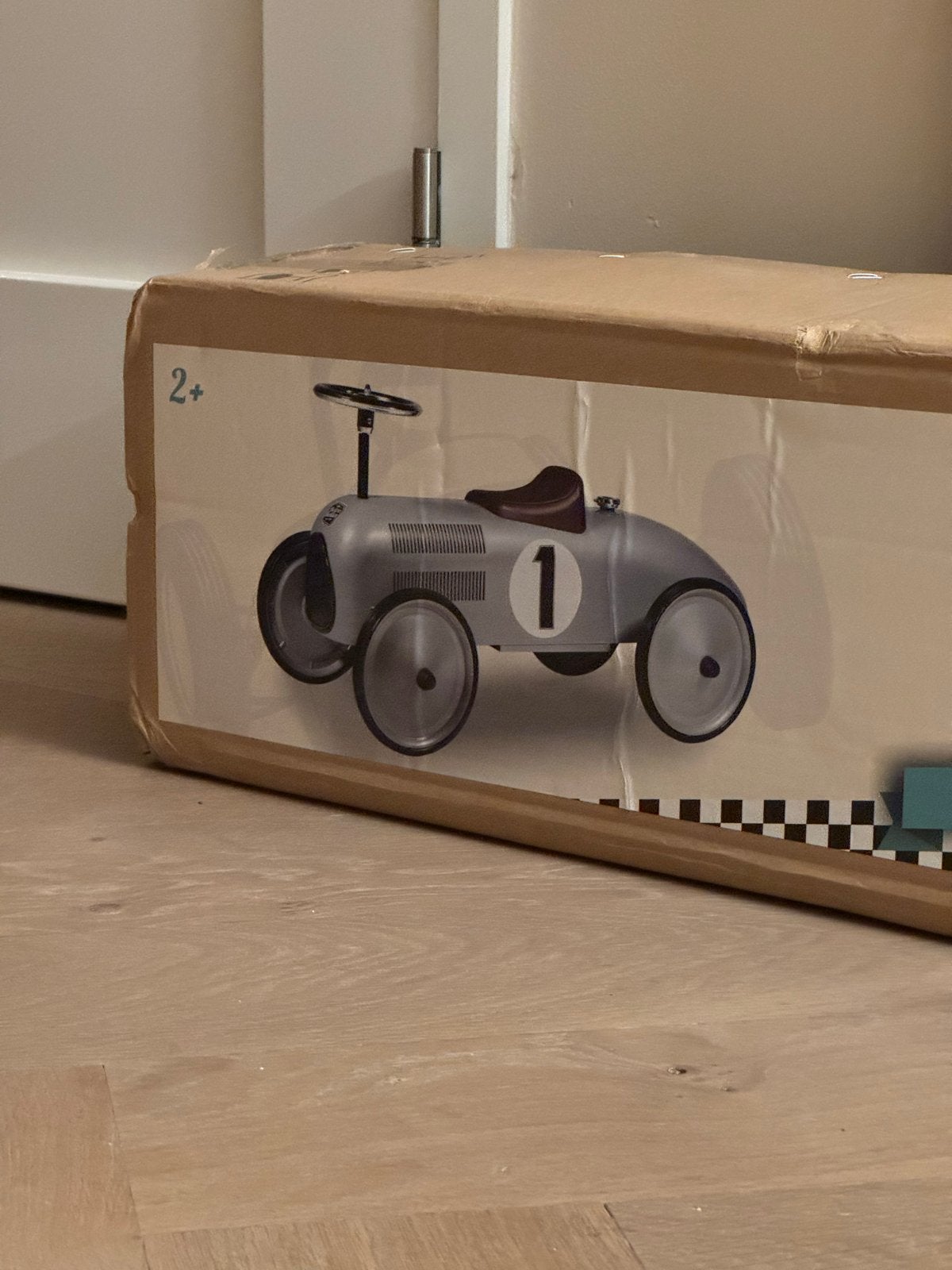 Retro Roller Jean Ride On loopauto - Nieuw in doos, Ophalen of Verzenden, Nieuw, Loopvoertuig