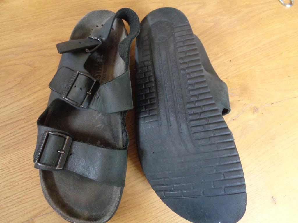 Mephisto leren slippers:mt 43, Sandalen, Zwart, Ophalen of Verzenden, Mephisto