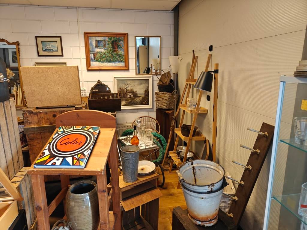 Bod gevraagd op grote voorraad curiosa en brocante, Antiek en Kunst, Ophalen