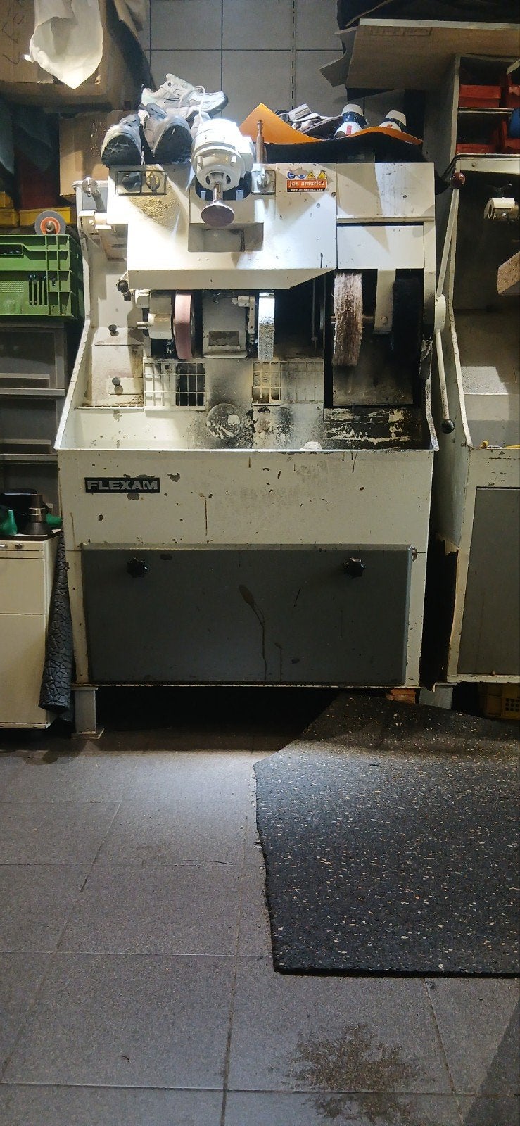 Sleutelmachines, leernaaimachines en afwerkmachines, Ophalen, Gebruikt, 250 ampère of meer, Overige typen