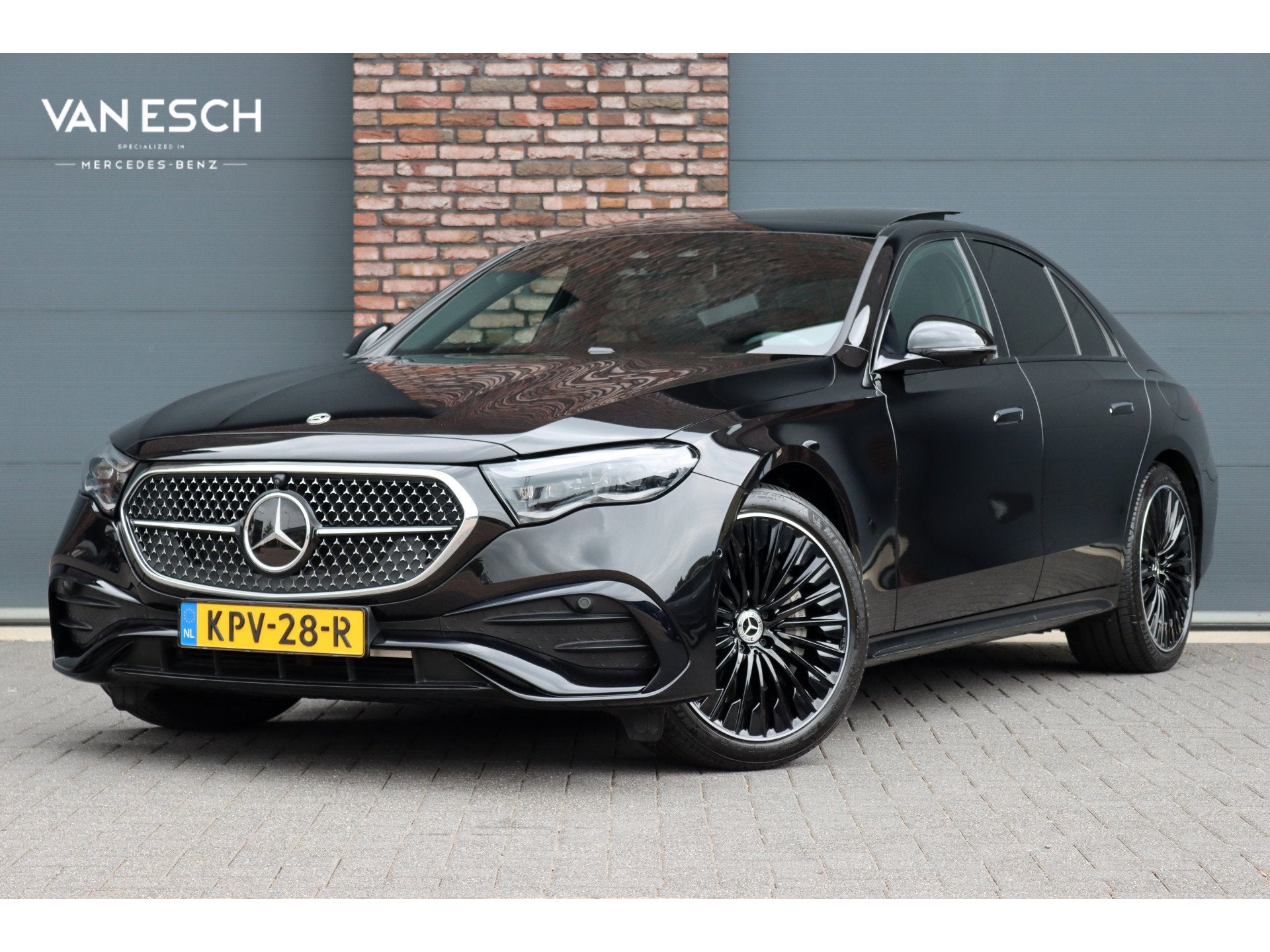 Mercedes-Benz E-Klasse 400 e 4MATIC AMG Line | Luchtvering |, Gebruikt, 4 cilinders, Bedrijf, Vierwielaandrijving
