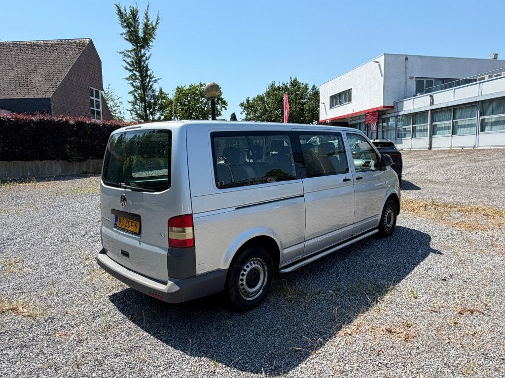 Volkswagen TRANSPORTER 2.0 TDi 102pk 9 persoons, Auto's, Voorwielaandrijving, Euro 5, Gebruikt, 241 €/maand