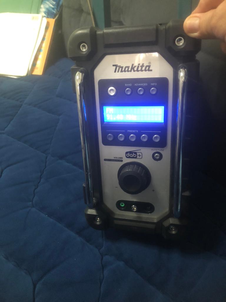 Makita bouw Radio dab, Ophalen of Verzenden, Zo goed als nieuw, Bouwradio