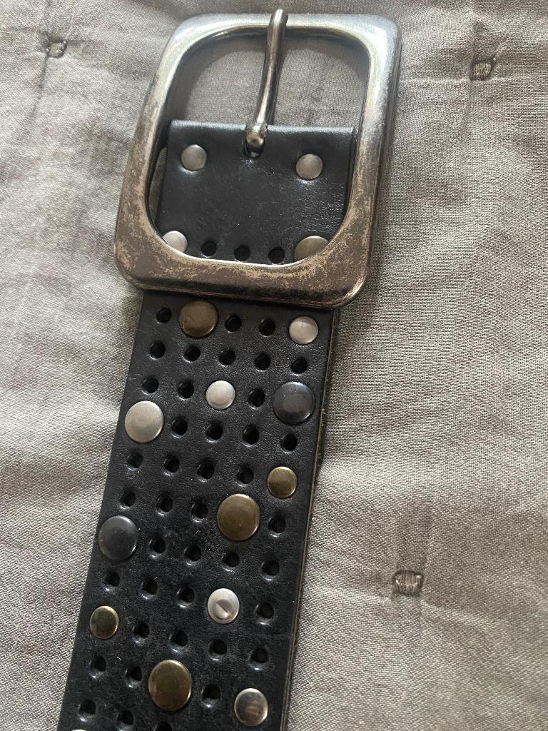 Nieuwe leren riem met studs Superbelt 85, 80 tot 90 cm, 5 cm of meer, Nieuw, Tailleriem