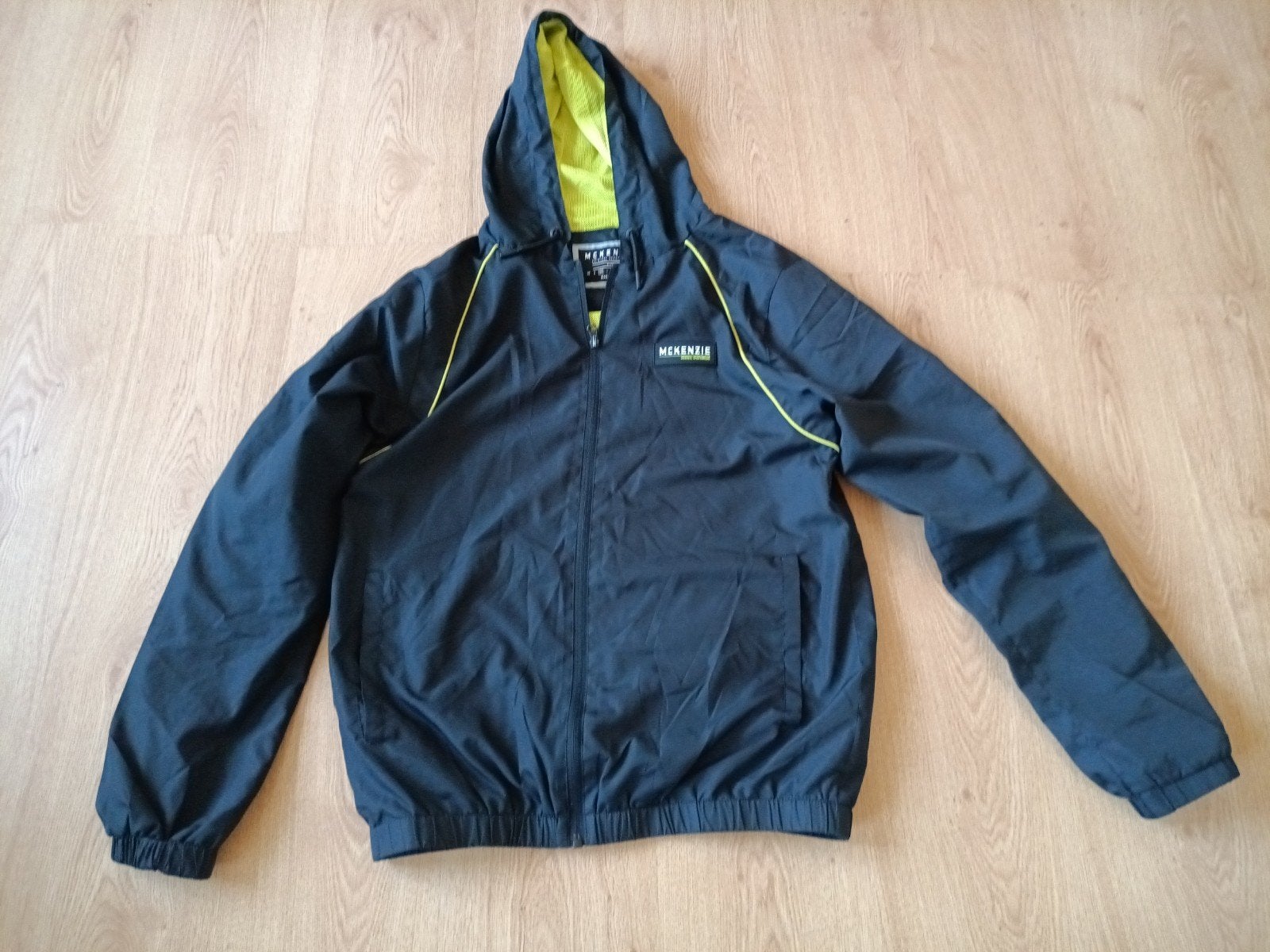 McKenzie heren windjack met capuchon - Maat M, Ophalen of Verzenden, Zo goed als nieuw, McKenzie, Maat 48/50 (M)