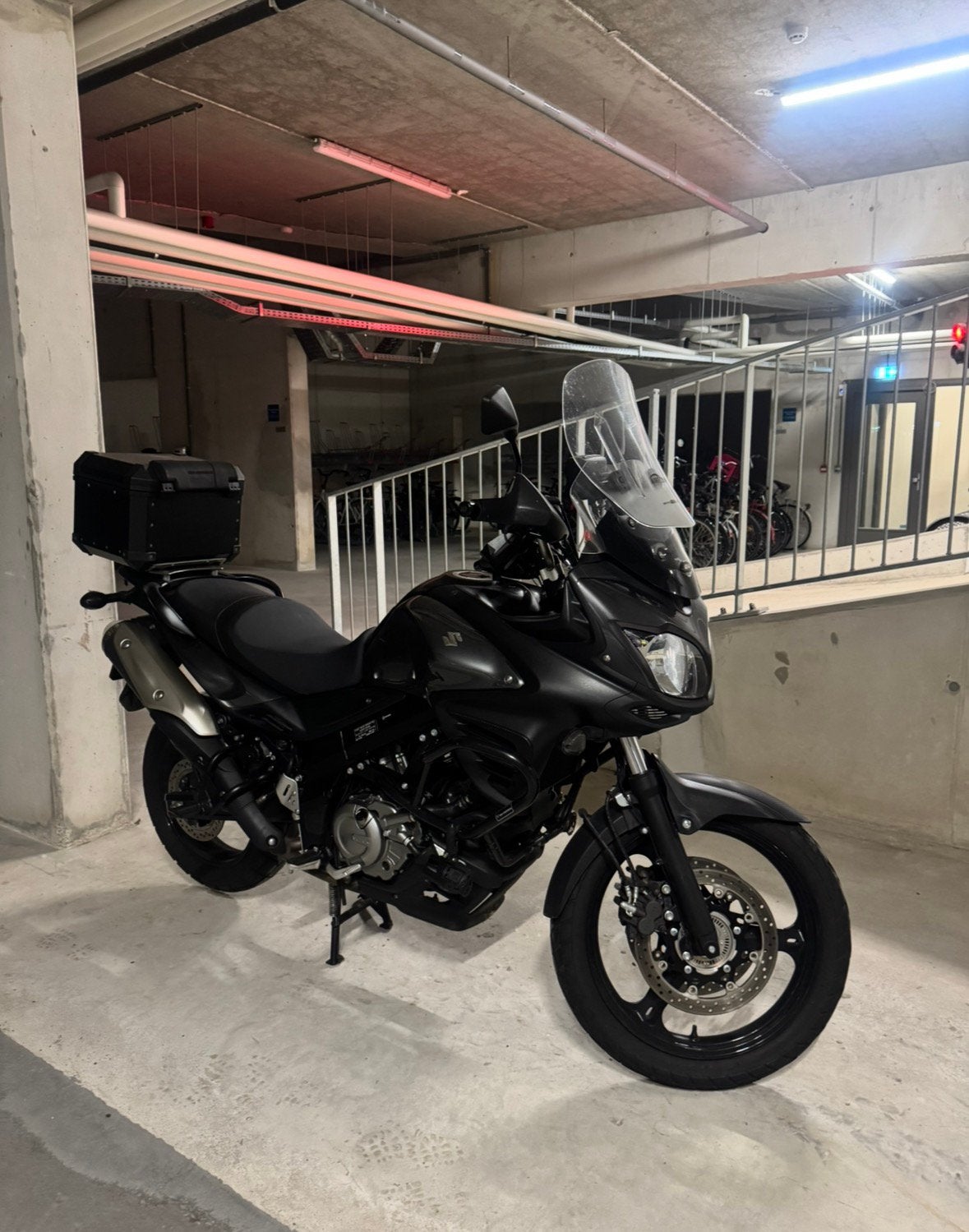 Suzuki Vstrom 650, 2 cilinders, Particulier, Toermotor, Traction Control