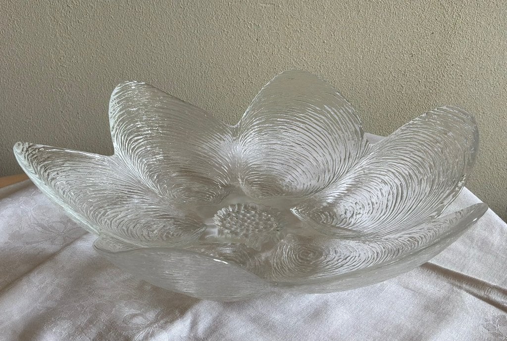 Schaal, madelief, zonnebloem, ø 33 cm, kristal, Huis en Inrichting, Keuken | Servies, Ophalen of Verzenden, Overige stijlen, Glas