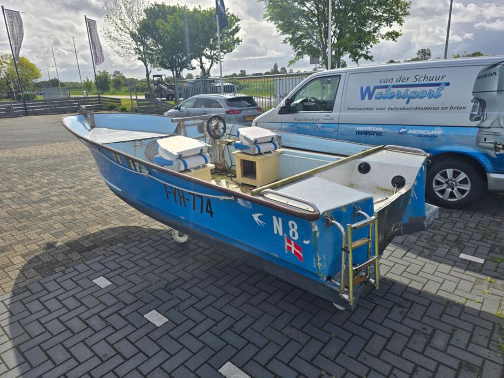 Opknapper toer-visboot 5 meter VERKOCHT, Watersport en Boten, Vis- en Consoleboten, Gebruikt, Buitenboordmotor, Polyester, Ophalen