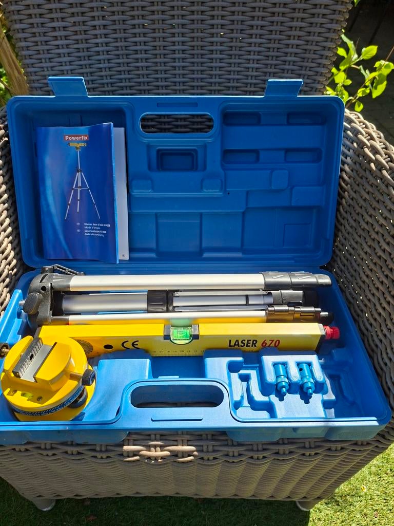 Laserwaterpas, Ophalen of Verzenden, Zo goed als nieuw