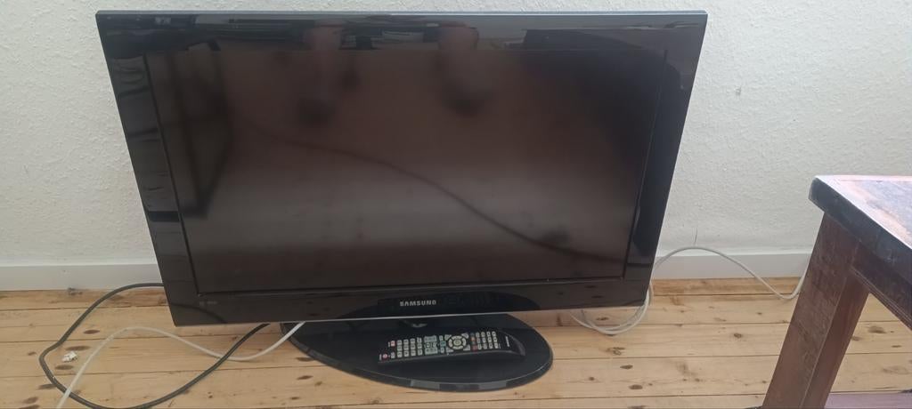 Samsung 32" TV met afstandsbediening - Werkt perfect, Ophalen of Verzenden