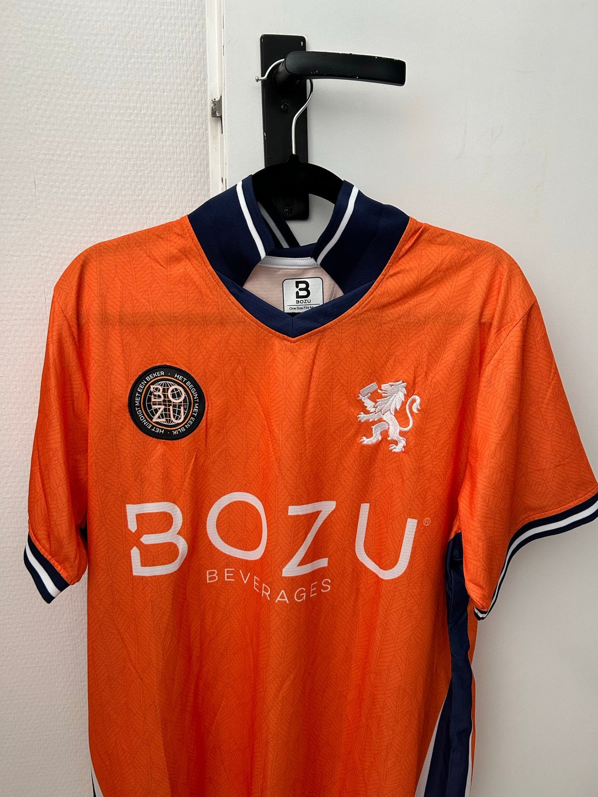 Oranje voetbalshirt one size, Maat 48/50 (M), Oranje, Ophalen of Verzenden, Zo goed als nieuw