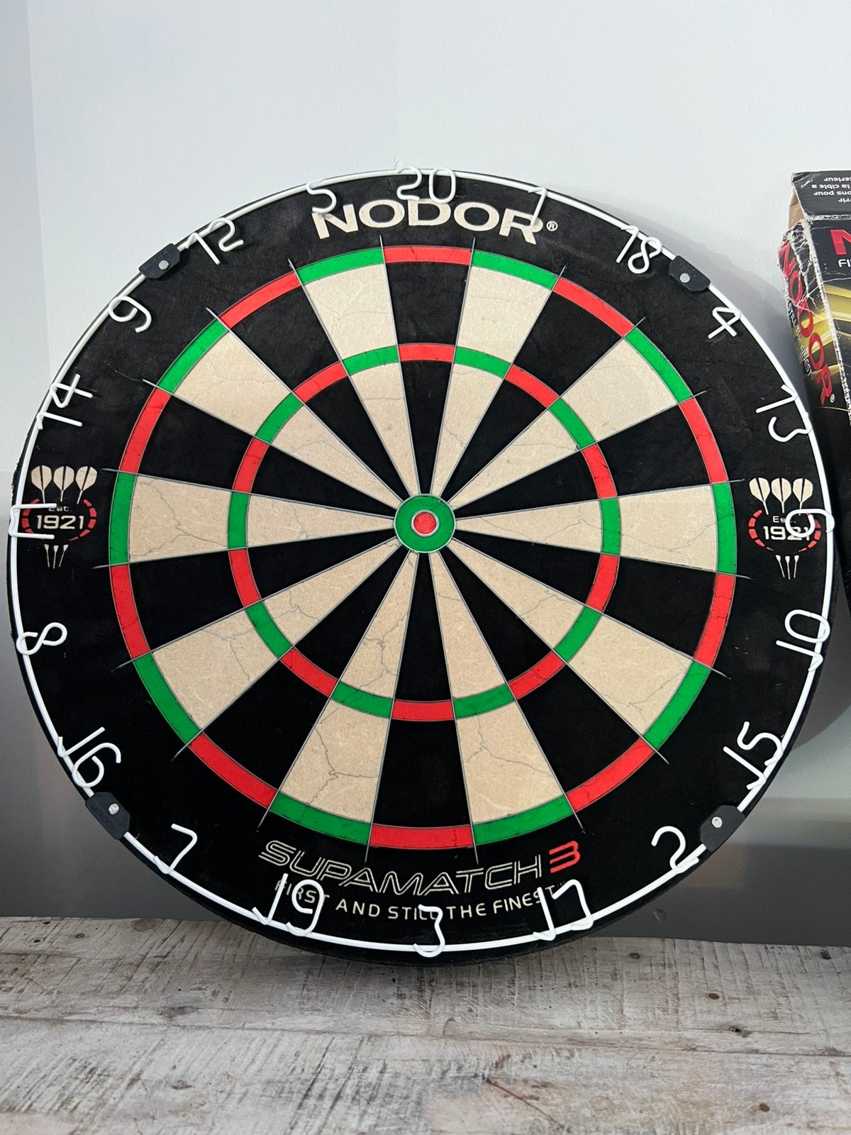 2x Complete Dartset: Nodor Supamatch 3 + LED Surrounds (Zgan, Ophalen of Verzenden, Zo goed als nieuw, Dartbord