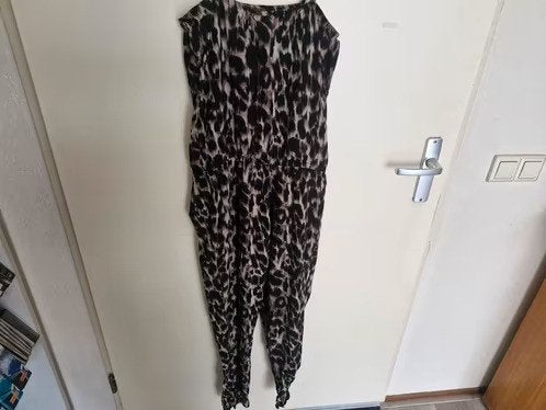 Panterprint jumpsuit Maat 40 (l) hh, Kleding | Dames, Jumpsuits, Maat 38/40 (M), Bruin, Onbekend, Ophalen of Verzenden