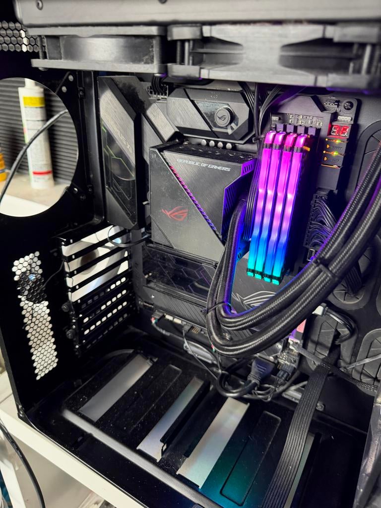 High-End Gaming PC: i9-9900K, RTX 2080 Ti, 64GB RAM, Computers en Software, 64 GB of meer, Ophalen of Verzenden, Zo goed als nieuw