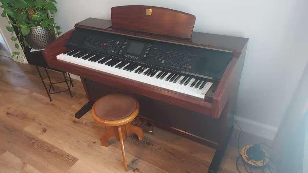Fraaie digitale ensemble piano CVP 305 Yamaha, Muziek en Instrumenten, Piano's, Ophalen, Bruin, Digitaal, Zo goed als nieuw