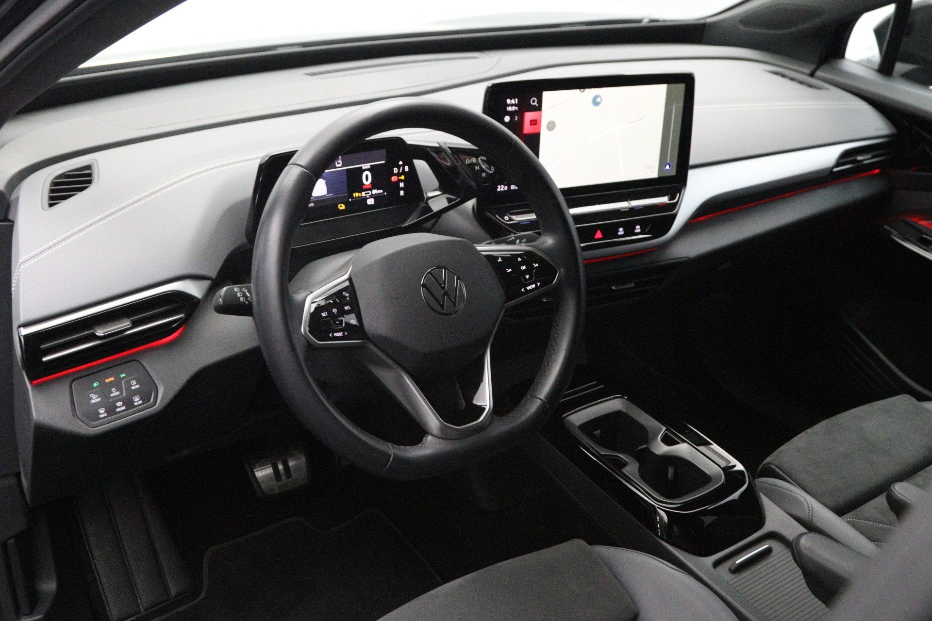 Volkswagen ID.5 Pro 77 kWh 204 PK, SOH 96 %, Winterpakket, 3, Automaat, 12 maanden, Zwart, Zwart