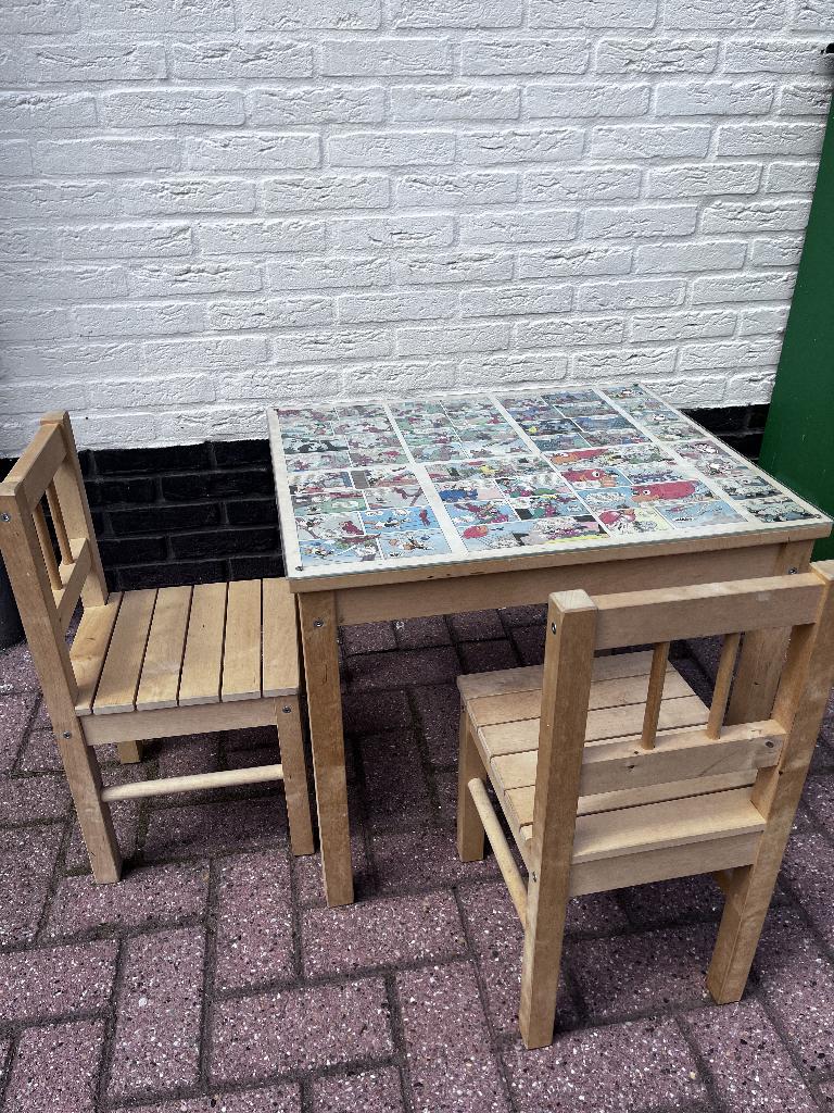Kindertafel en -stoeltjes, Kinderen en Baby's, Kinderkamer | Tafels en Stoelen, Ophalen, Gebruikt, Tafel(s) en Stoel(en)