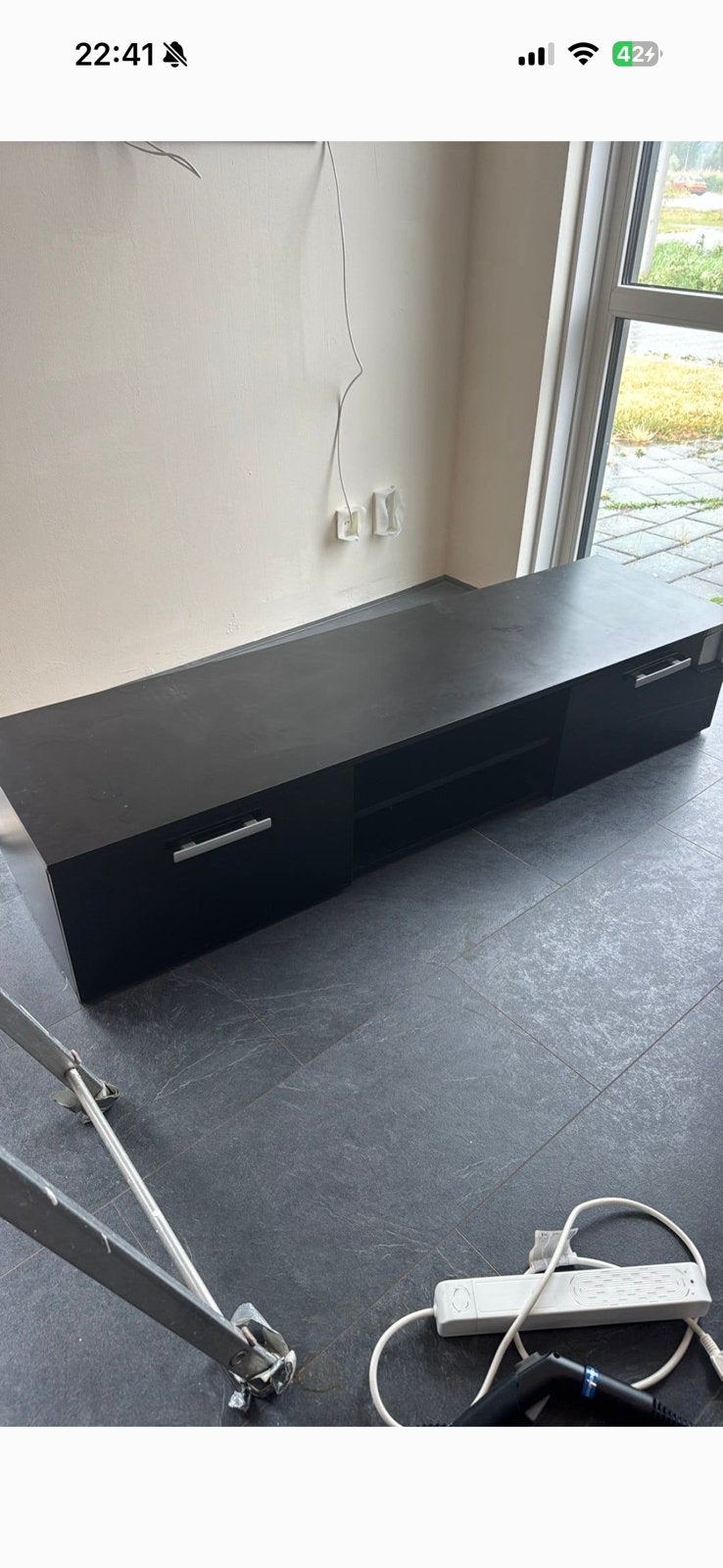 Zwarte tv meubel, Huis en Inrichting, Kasten | Dressoirs, Ophalen, Zo goed als nieuw, 25 tot 50 cm, 150 tot 200 cm