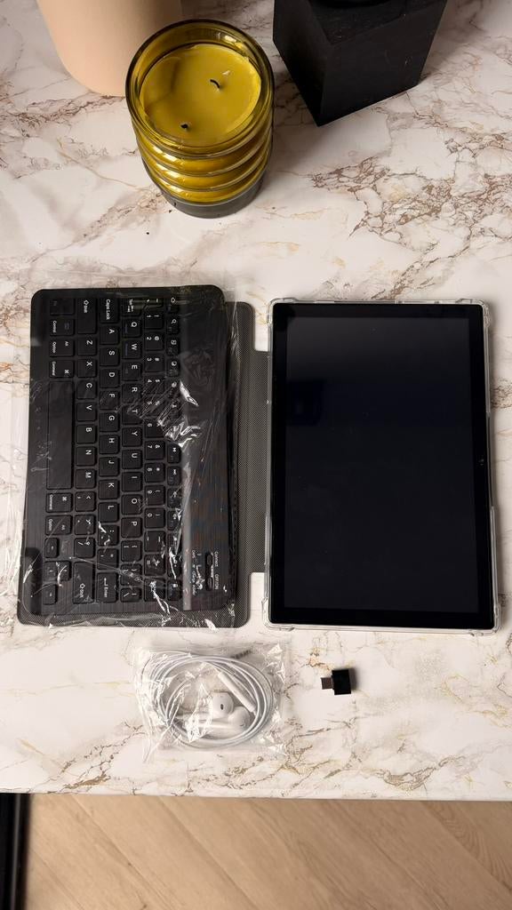 Nieuwe Android tablet met toetsenbord + hoes + accessoires, Ophalen of Verzenden, Zo goed als nieuw, 10 inch, 16 GB