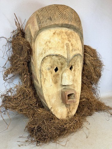260529 Oud Afrikaans Fang masker met Raffia uit Gabon., Ophalen of Verzenden