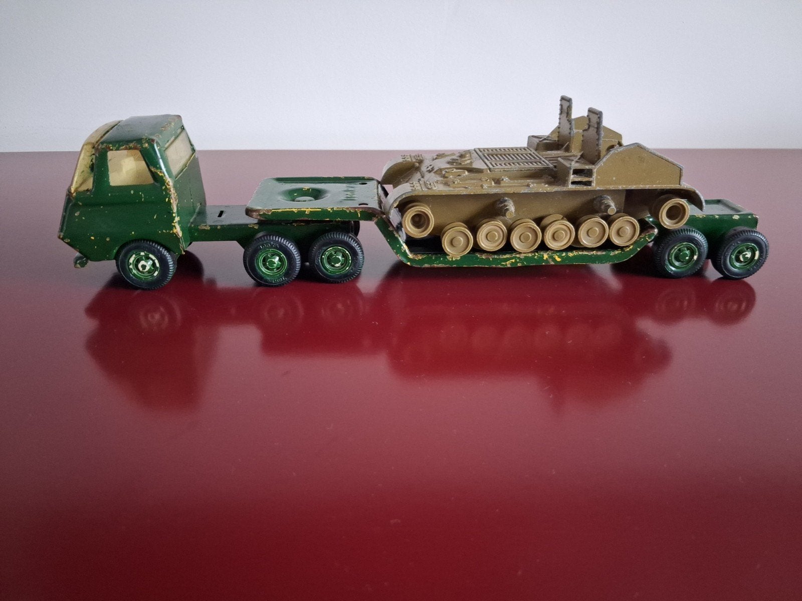TONKA Dieplader met Sherman Tank - Vintage Speelgoed, Ophalen of Verzenden, Gebruikt