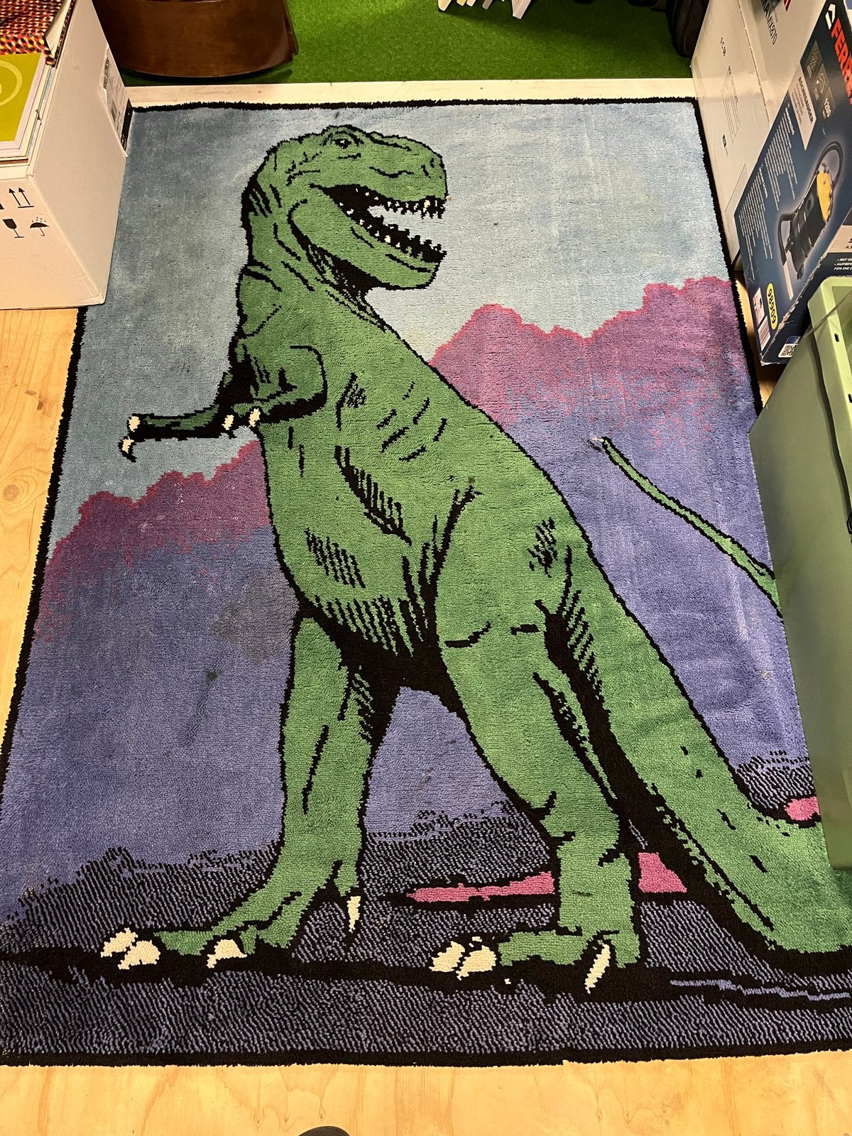 Vrolijk vloerkleed met T-Rex - Perfect voor kinderkamer!, Gebruikt, Ophalen of Verzenden, 150 tot 200 cm, Rechthoekig