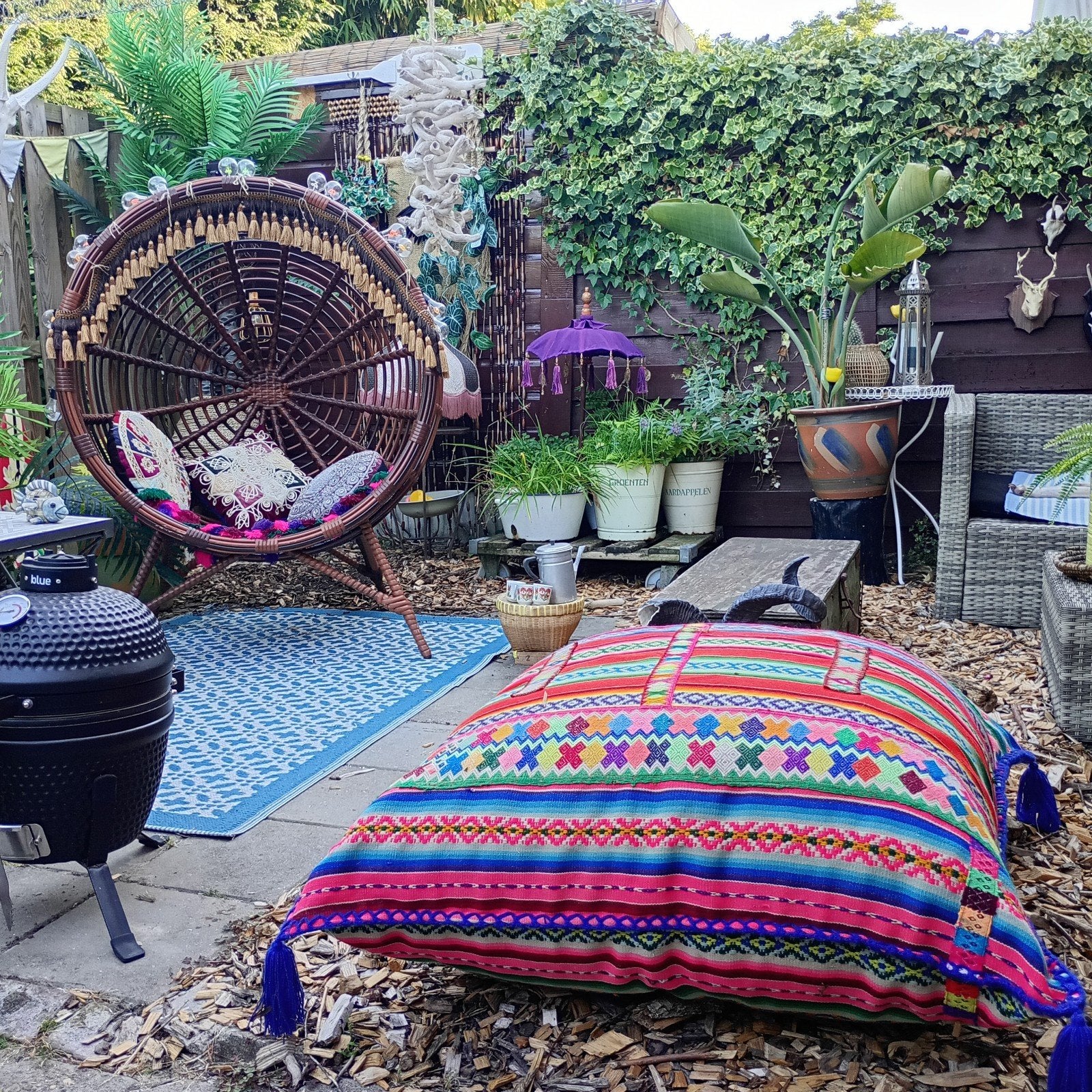 Uniek handgemaakt Peruaans manta vloerkussen / poef, Huis en Inrichting, Woonaccessoires | Kussens, Ophalen, Overige merken, Meerkleurig