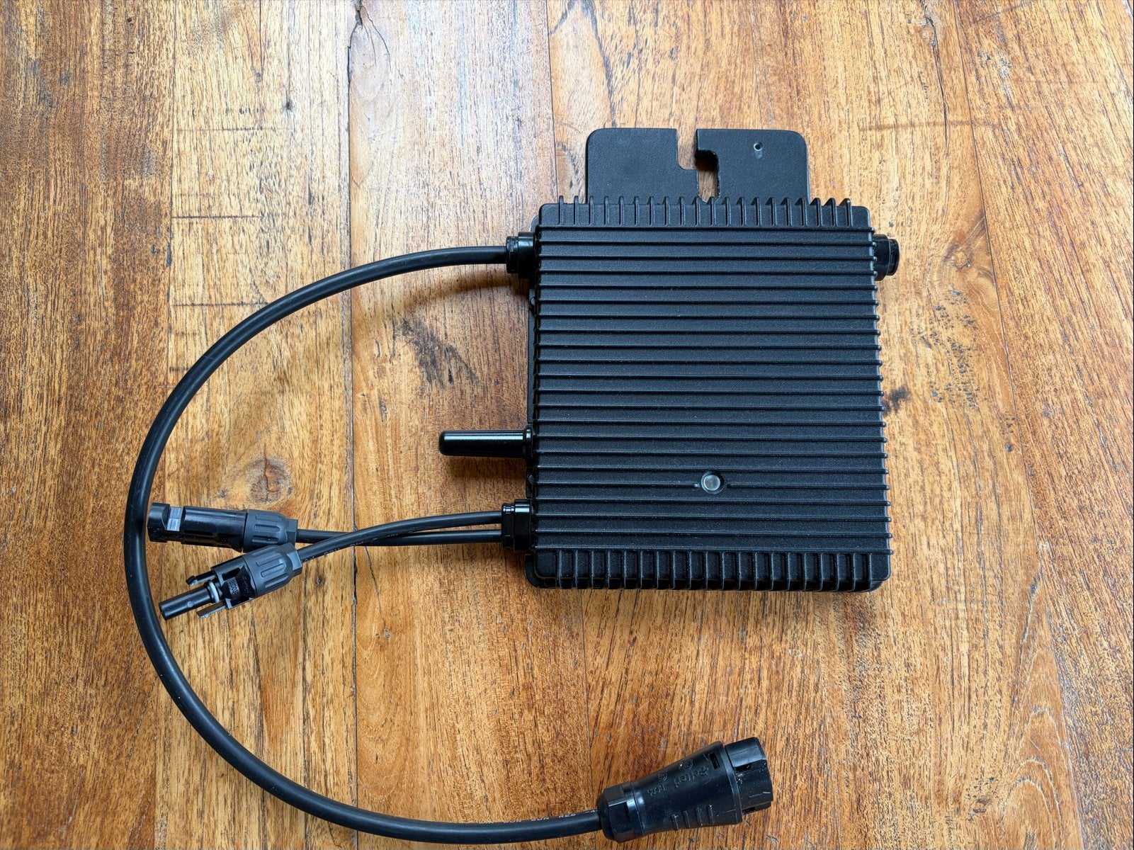 Hoymiles HMS-500W-1T micro-omvormer met wifi, Ophalen of Verzenden, Zo goed als nieuw