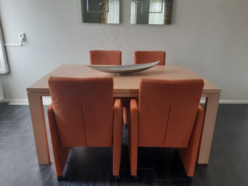 Eettafel met zeer comfortabele verstelbare fauteuils, Ophalen, 50 tot 100 cm, Zo goed als nieuw, 150 tot 200 cm