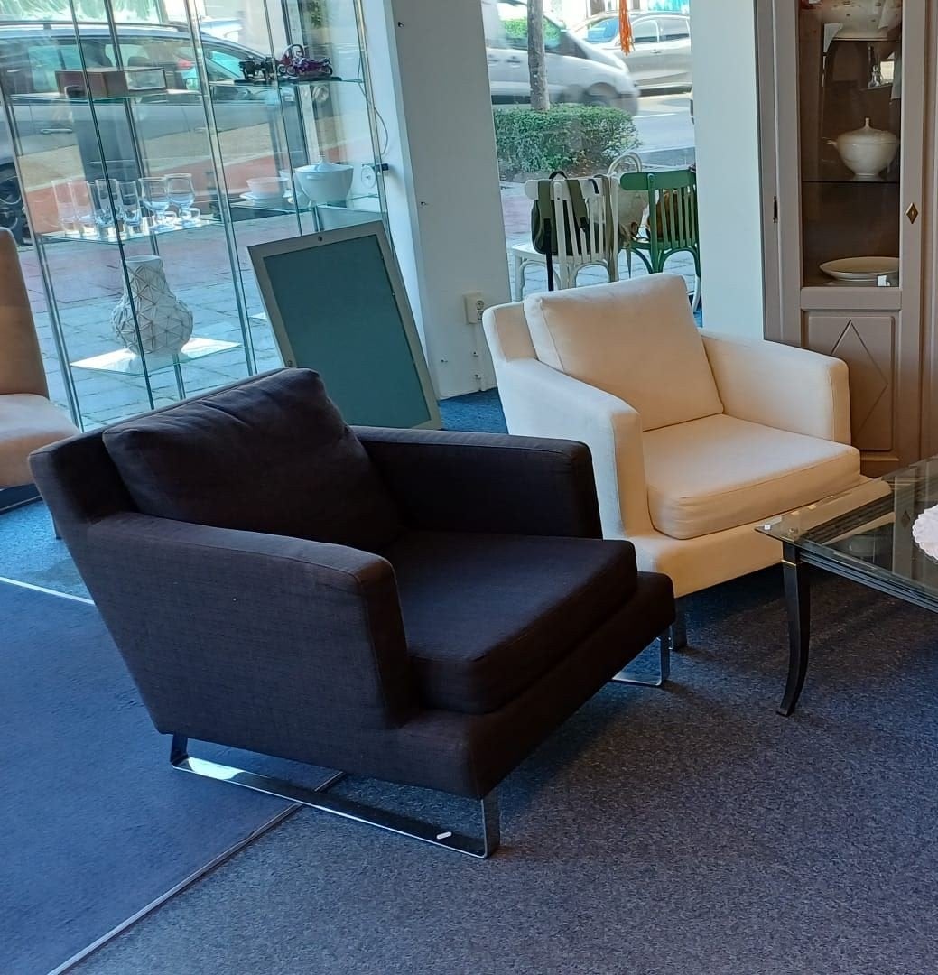 2 leuke gemaks stoelen, bijzet stoelen zwart en wit, Huis en Inrichting, Ophalen, Gebruikt, Minder dan 75 cm, Onbekend