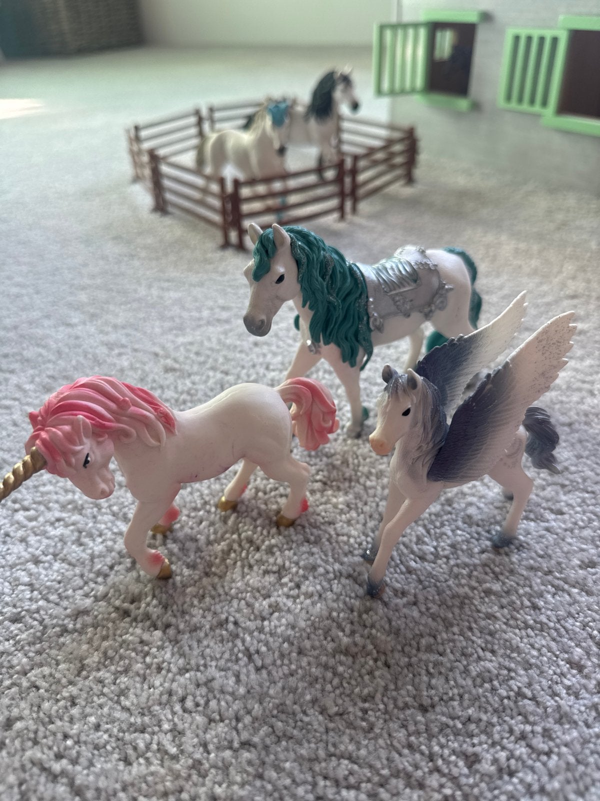 3 Schleich paardjes: eenhoorn, pegasus en fantasy paard, Ophalen of Verzenden, Gebruikt