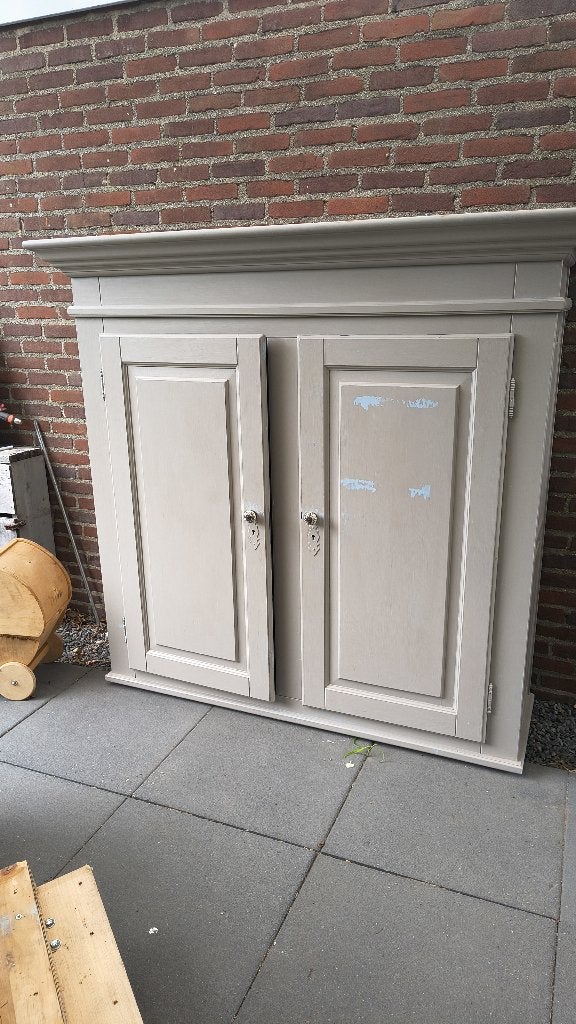 Kast, Ophalen, Gebruikt, Met deur(en), 150 tot 200 cm
