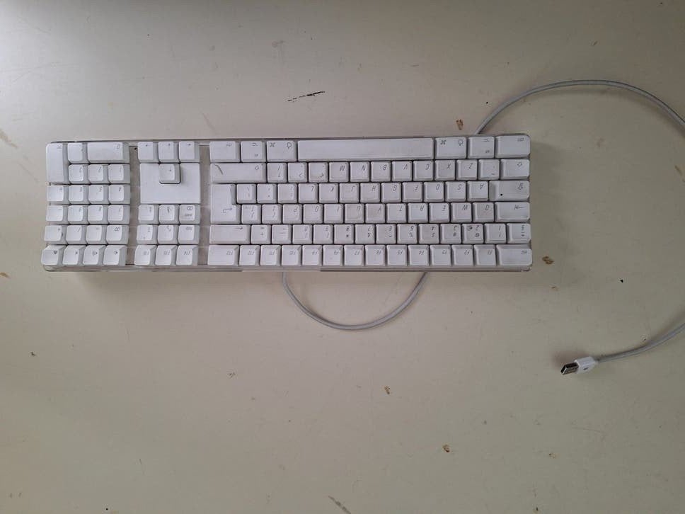 Apple A1243 bedraad toetsenbord Qwerty, Gebruikt, Ophalen of Verzenden, Qwerty, Apple