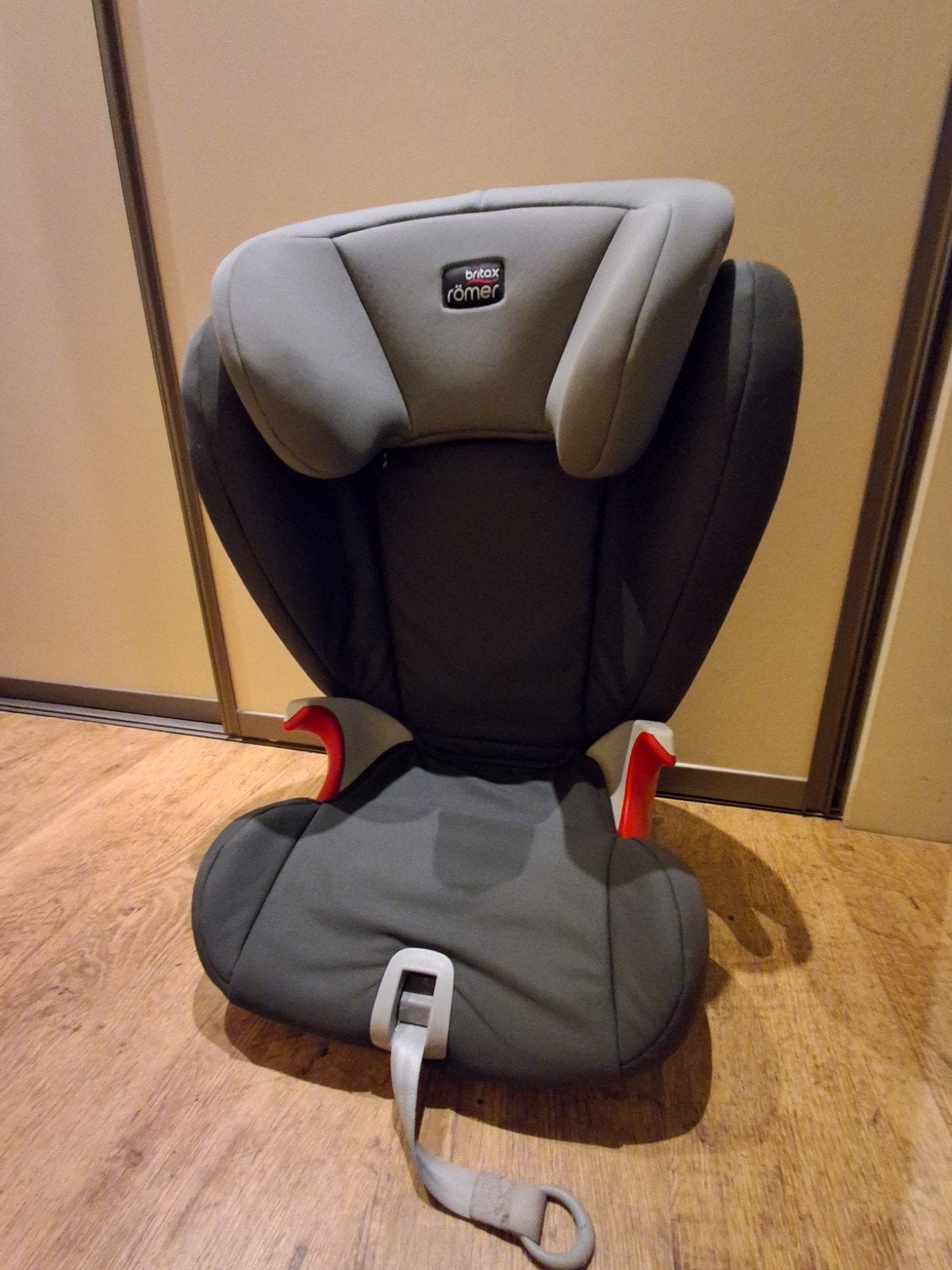 Römer KIDFIX SL autostoel 15-36 kg, Romer, Autogordel of Isofix, Verstelbare rugleuning, Zo goed als nieuw
