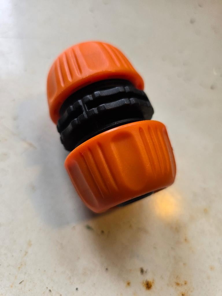 tuinslang koppelstuk, Ophalen, Zo goed als nieuw, Tuinslangkoppeling
