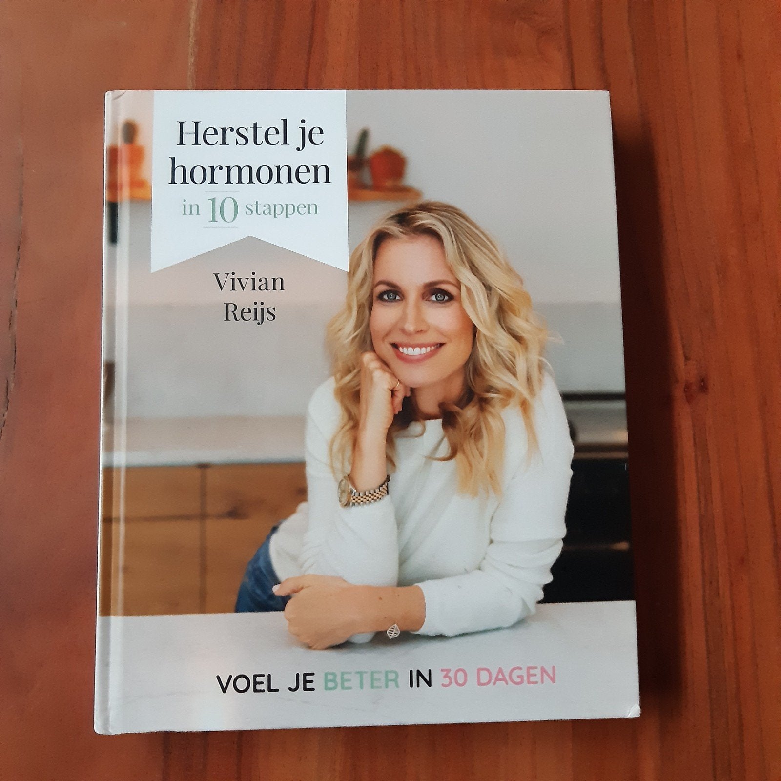 Herstel je hormonen in 10 stappen - Vivian Reijs, Ophalen of Verzenden, Zo goed als nieuw, Gezondheid en Conditie, Vivian Reijs