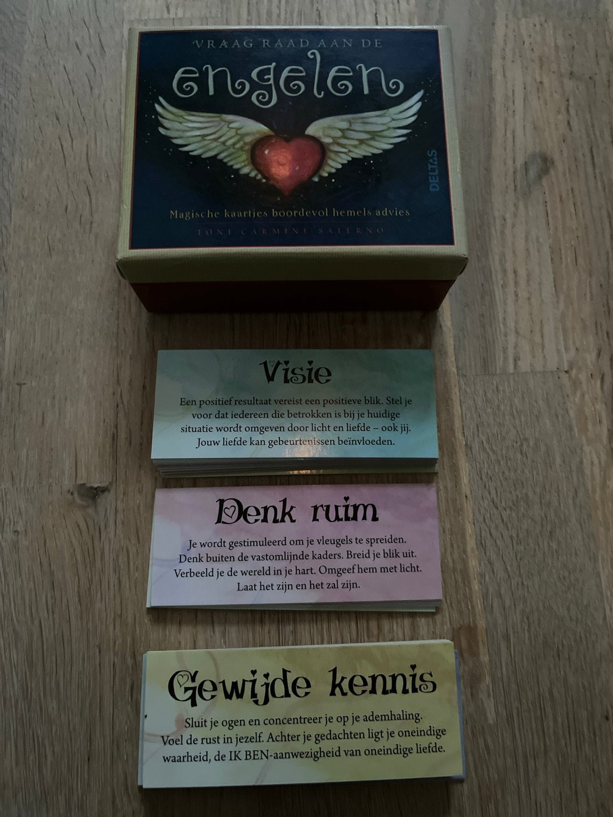 Vraag Raad aan de Engelen - Magische Kaartjes, Boeken, Esoterie en Spiritualiteit, Ophalen of Verzenden, Zo goed als nieuw, Spiritualiteit algemeen