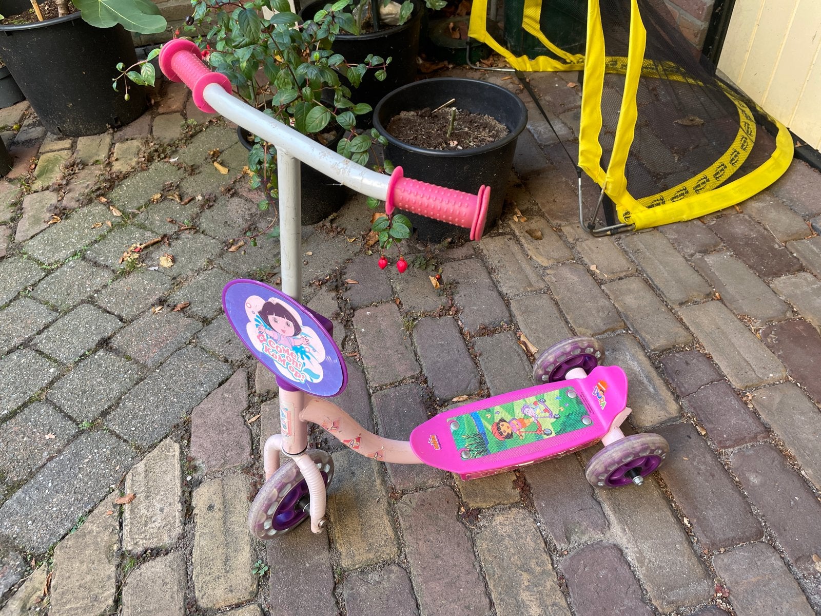 Dora de Explorer kinderstep - Roze, Ophalen, Gebruikt, Gewone step