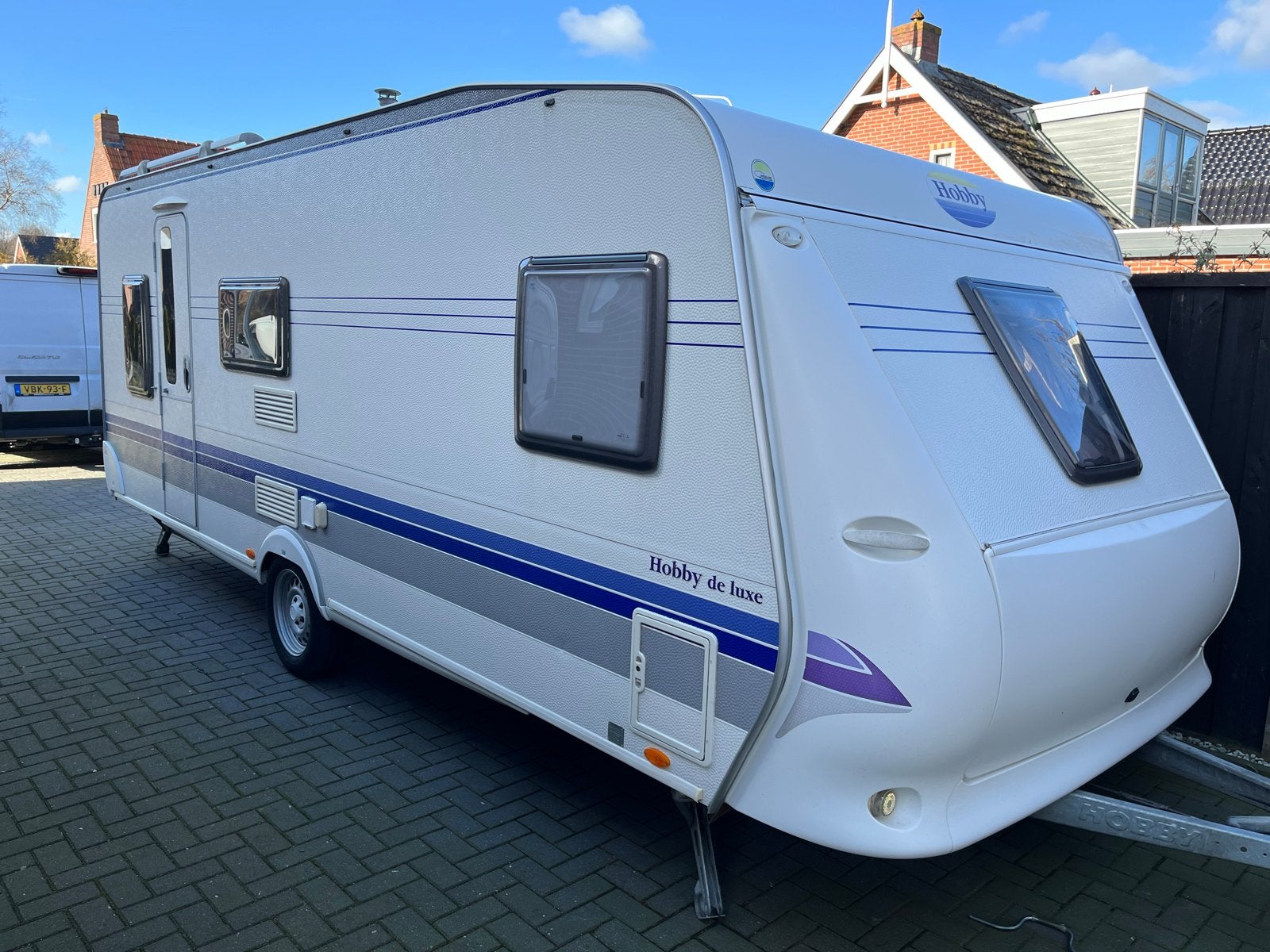 Hobby 560 KMFE 2008 - Zeer goed onderhouden met stapelbed, Rondzit, Hobby, Frans bed, Particulier